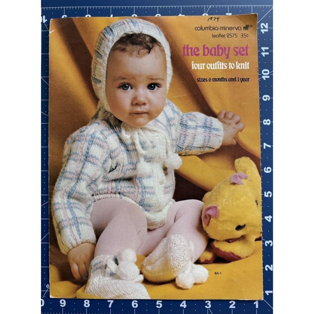 Columbia Minerva The Baby Set Outfits‎ to Knit Vintage Pattern Leaflet 2575